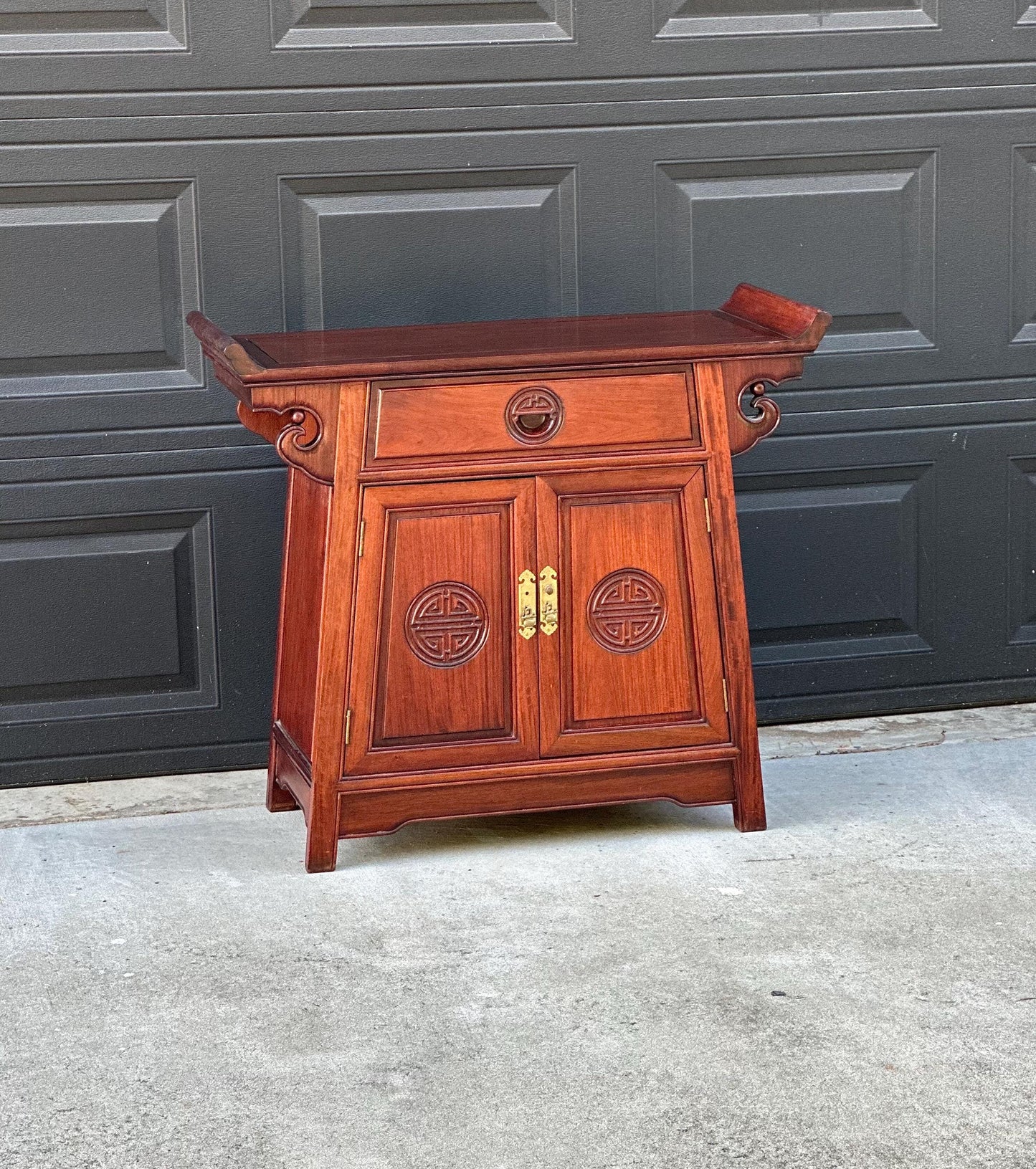 Vintage Mid 20th Century Traditional Chinese Ming Solid Rosewood Narrow Console Cabinet 36" Wide