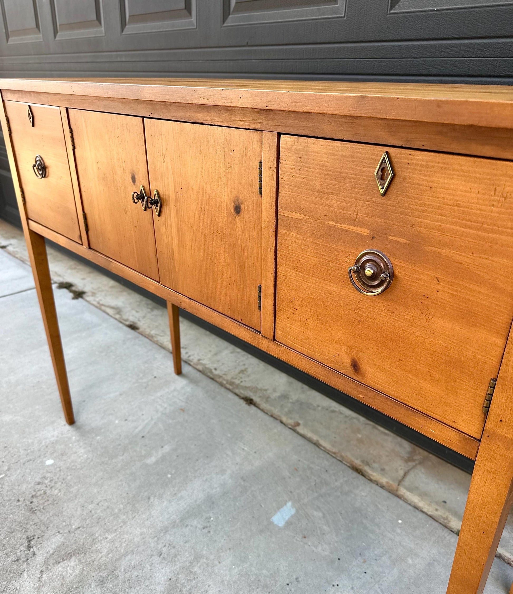 Vintage Lane Solid Pine Wood Huntboard Console Cabinet | Museum of American Folk Art