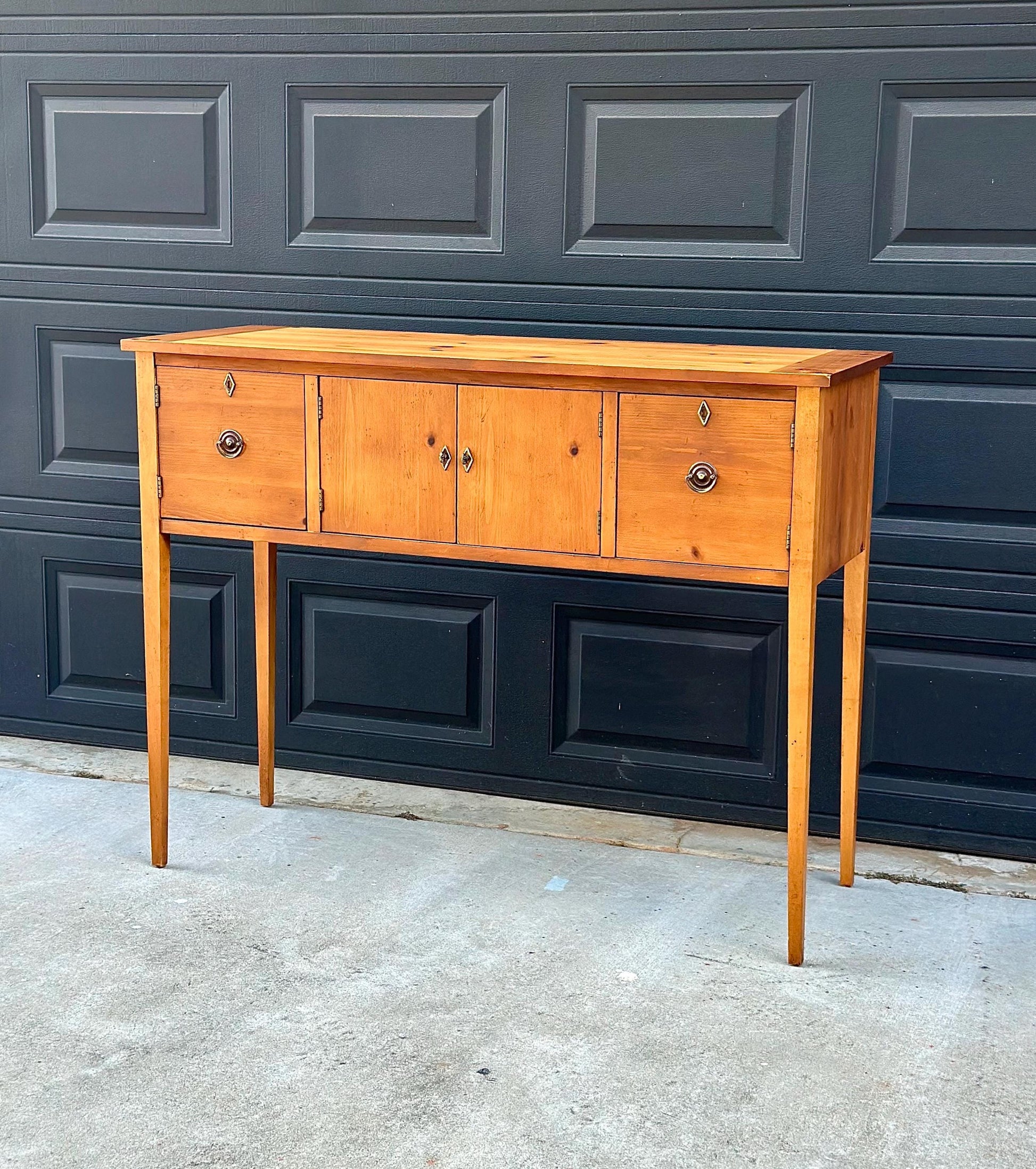 Vintage Lane Solid Pine Wood Huntboard Console Cabinet | Museum of American Folk Art