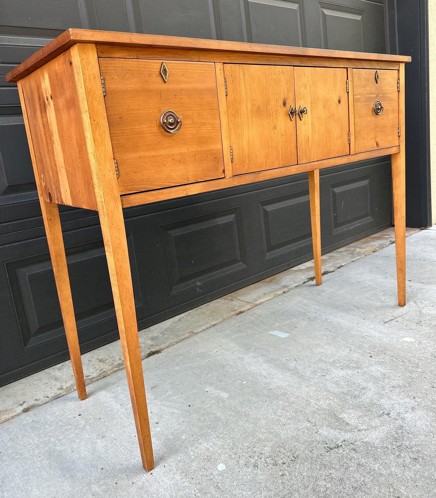 Vintage Lane Solid Pine Wood Huntboard Console Cabinet | Museum of American Folk Art