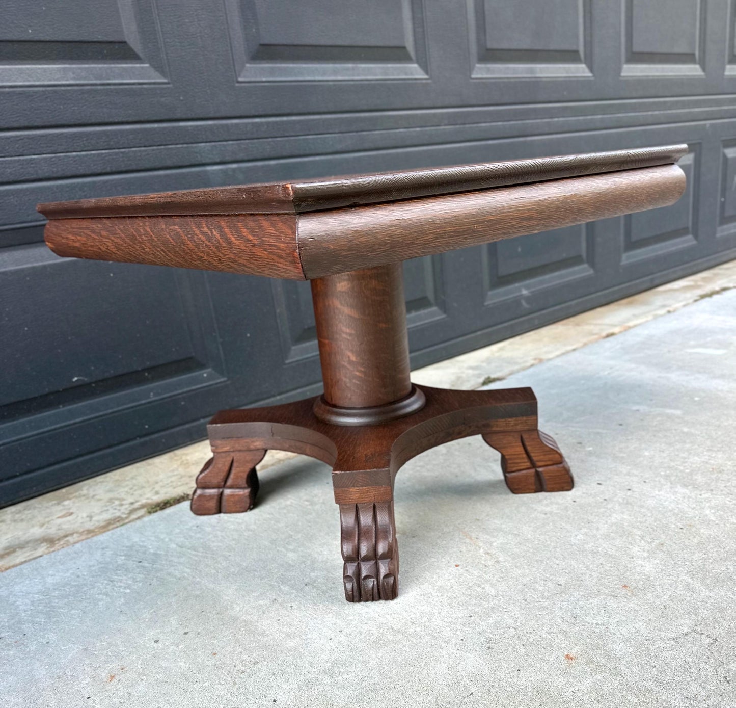 Antique Early 20th Century Quarter Sawn Oak Carved Wood Cocktail Accent Table