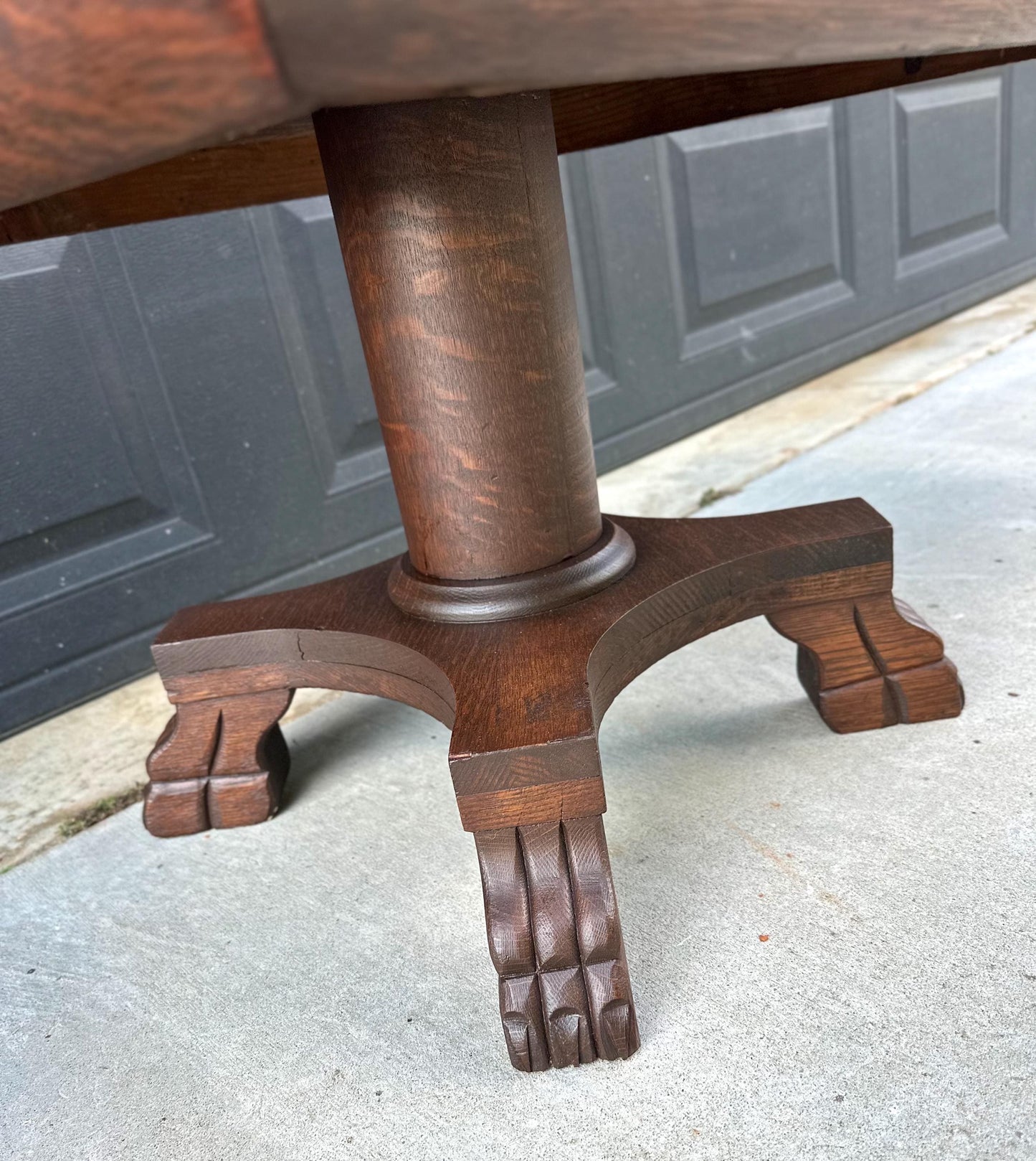 Antique Early 20th Century Quarter Sawn Oak Carved Wood Cocktail Accent Table