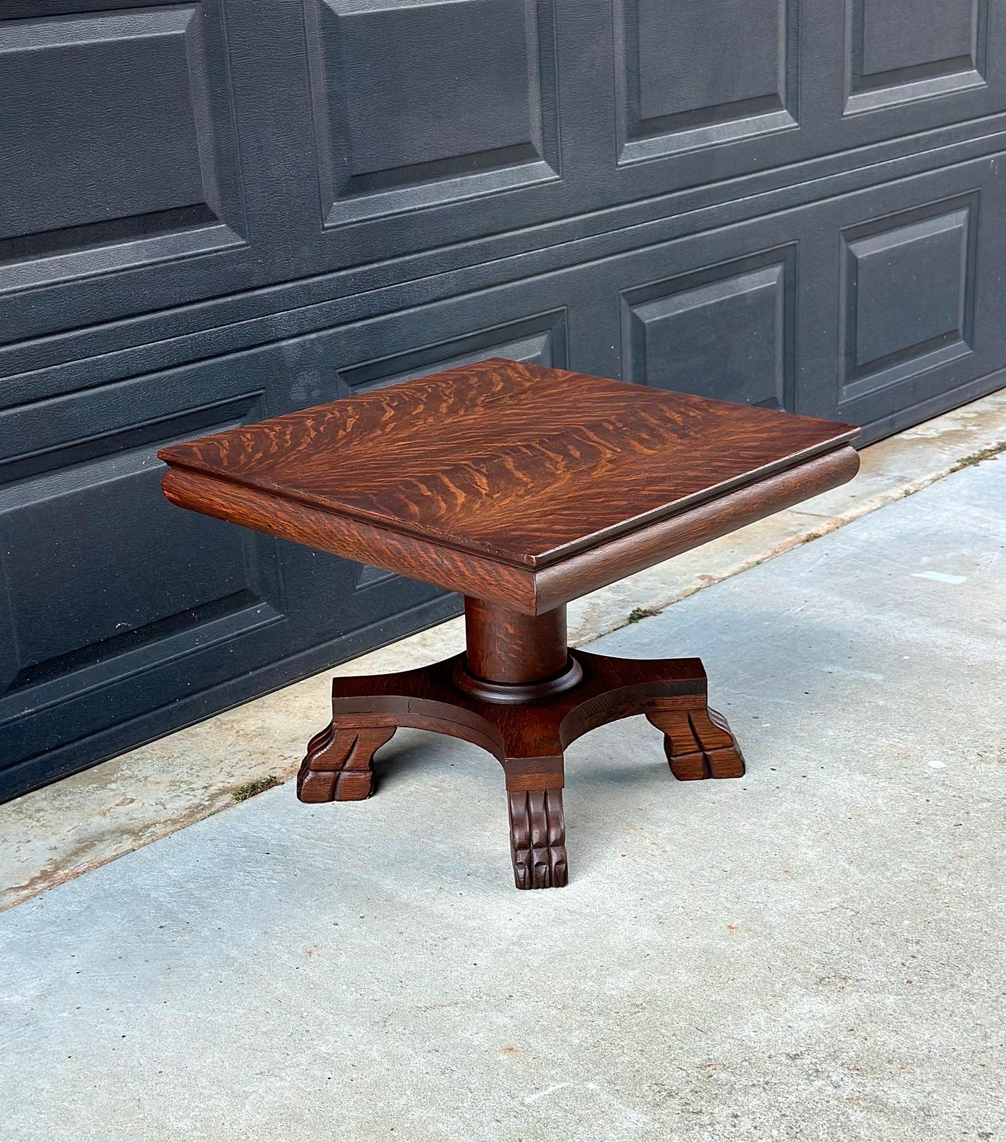 Antique Early 20th Century Quarter Sawn Oak Carved Wood Cocktail Accent Table