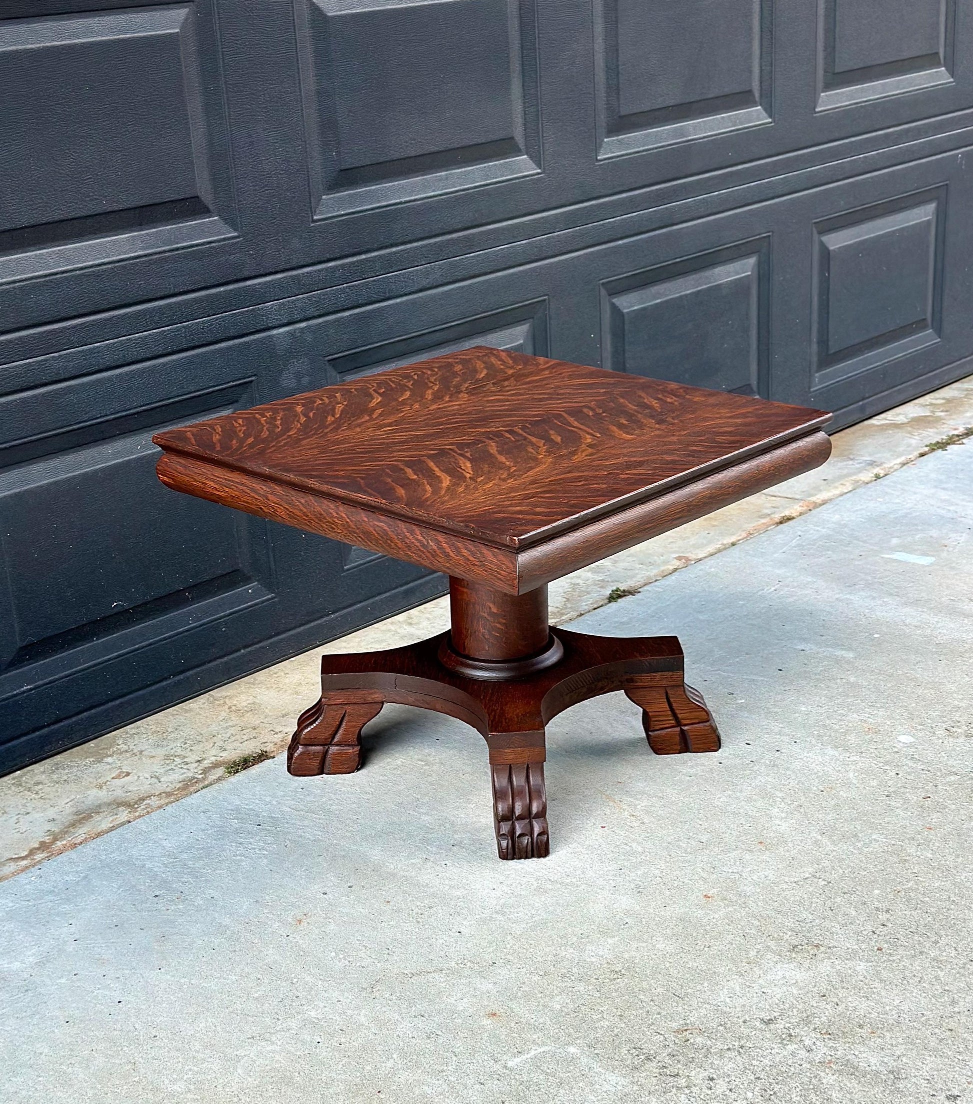 Antique Early 20th Century Quarter Sawn Oak Carved Wood Cocktail Accent Table