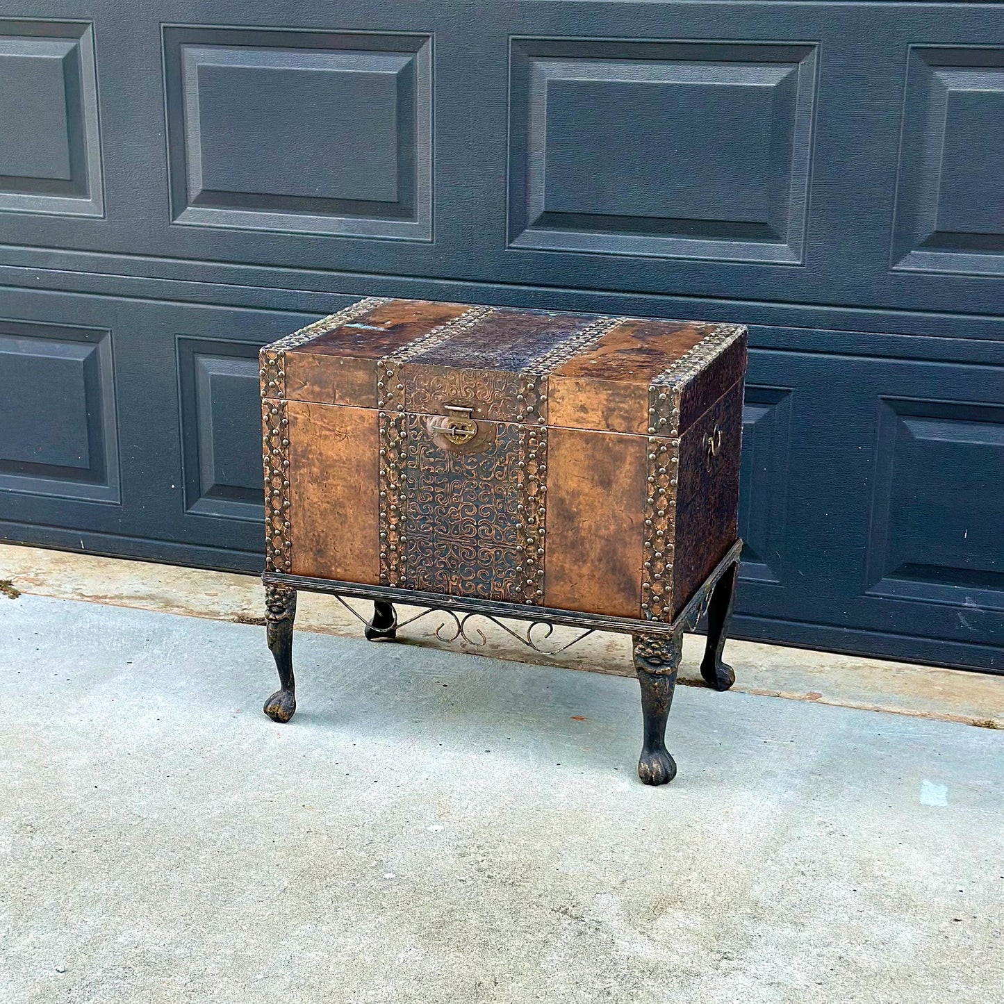Vintage Mid 20th Century Velvet Lined Brass Studded Asian Trunk Storage Accent Table 26" Wide