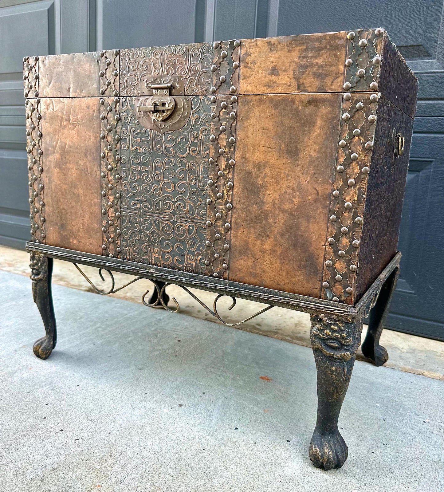 Vintage Mid 20th Century Velvet Lined Brass Studded Asian Trunk Storage Accent Table 26" Wide
