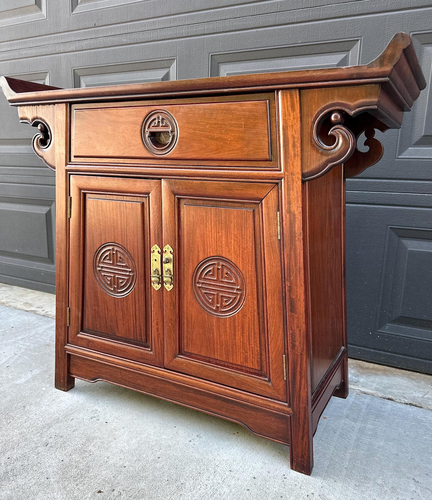 Vintage Mid 20th Century Traditional Chinese Ming Solid Rosewood Narrow Console Cabinet 36" Wide