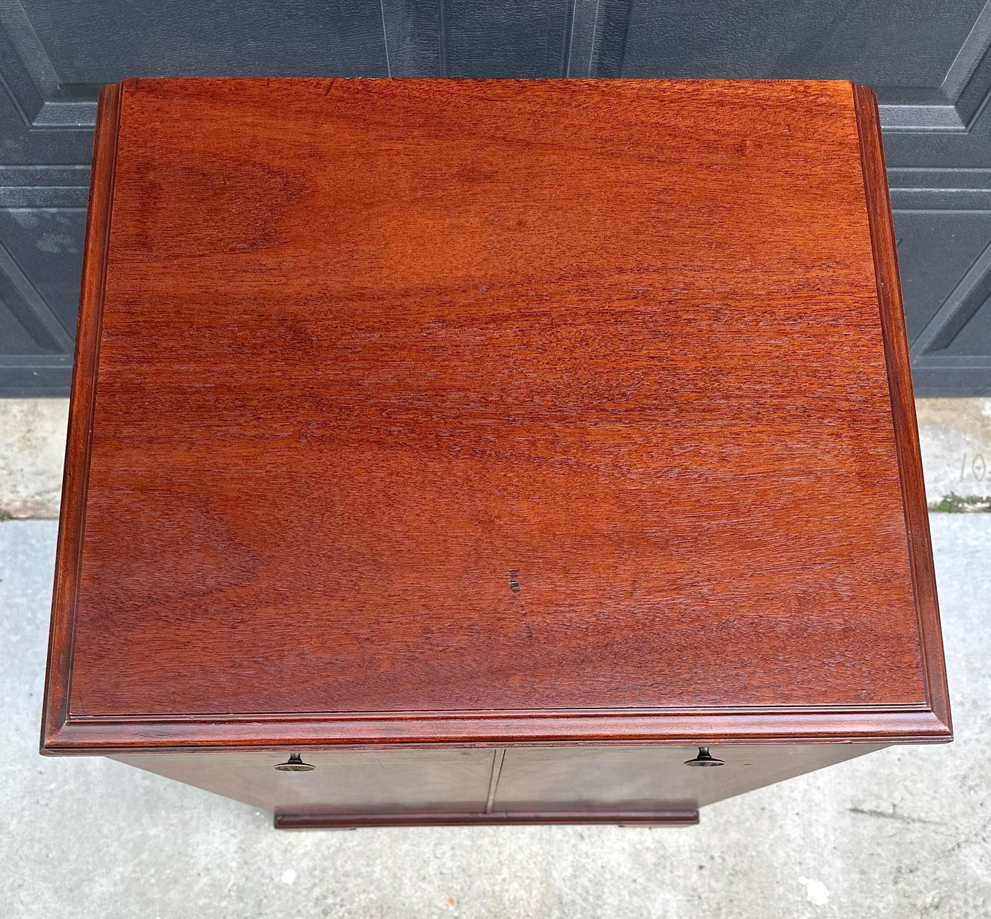 Antique Early 20th Century Crotch Mahogany General Electric Radio Traditional Cabinet on Casters 22" Wide