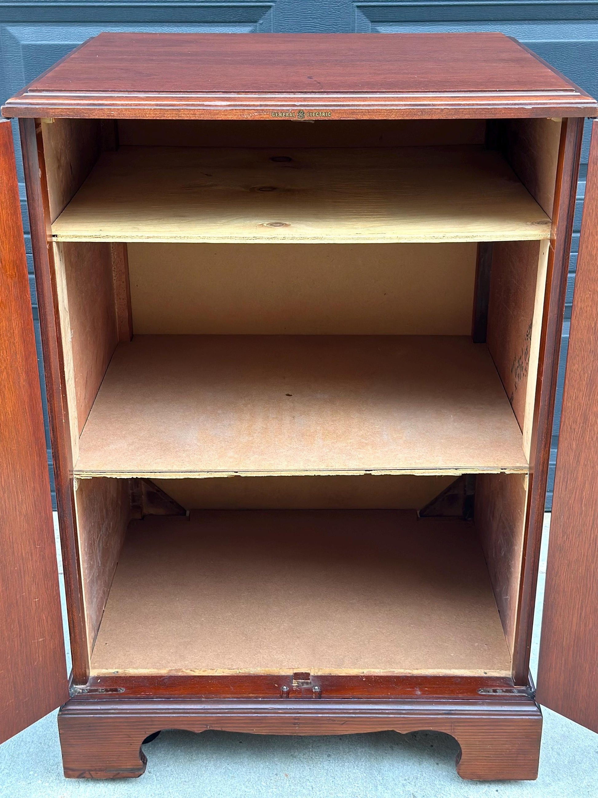 Antique Early 20th Century Crotch Mahogany General Electric Radio Traditional Cabinet on Casters 22" Wide