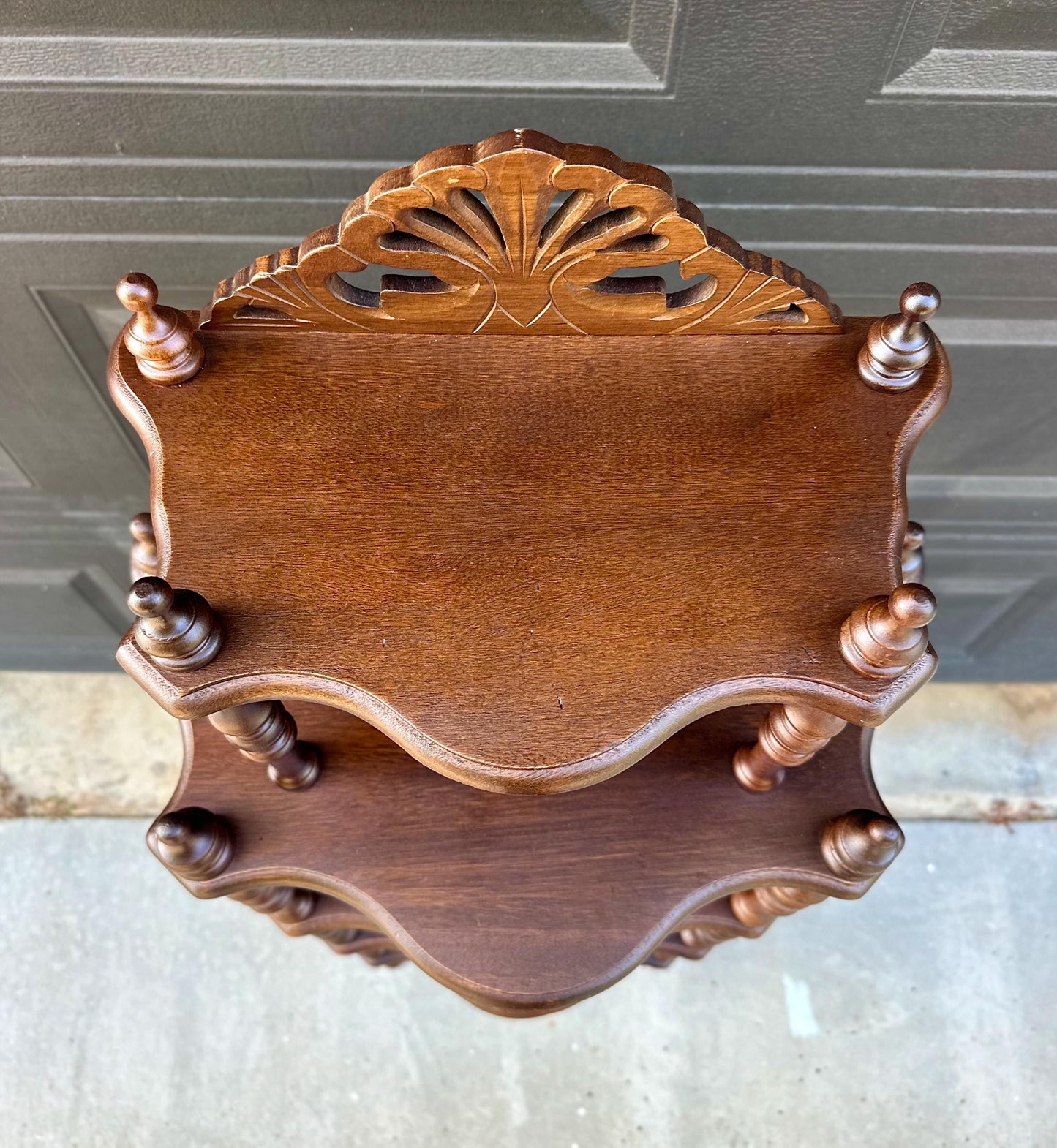 Antique Late 19th Century Five Tier Carved Serpentine Front Victorian Walnut Shelf