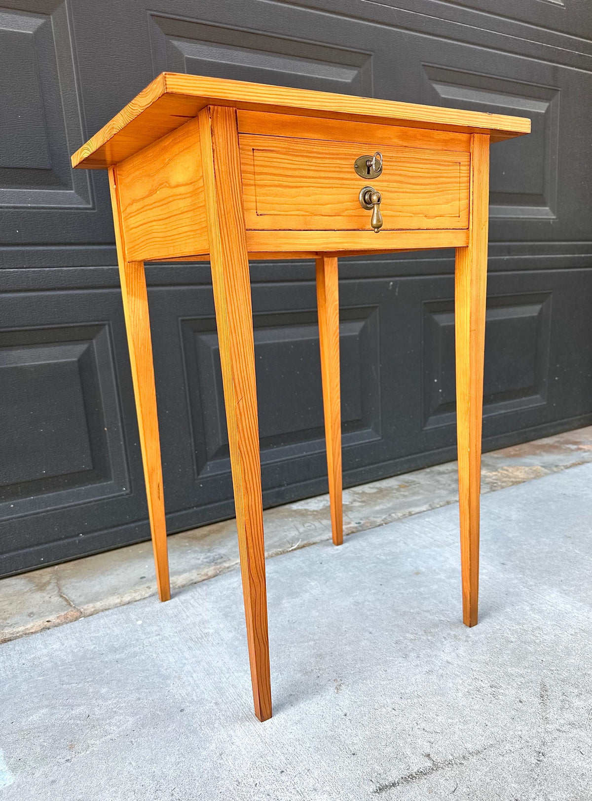 Vintage Mid 20th C Saddle & Hunting Horn Accent Side Table with Skeleton Key 18" Wide