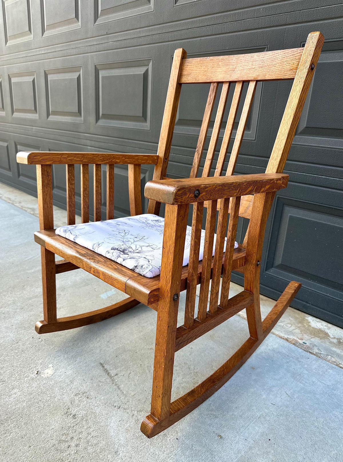 Antique Early 20th C Oak Slat Back Arts & Crafts Upholstered Rocking Chair 24.5" Wide