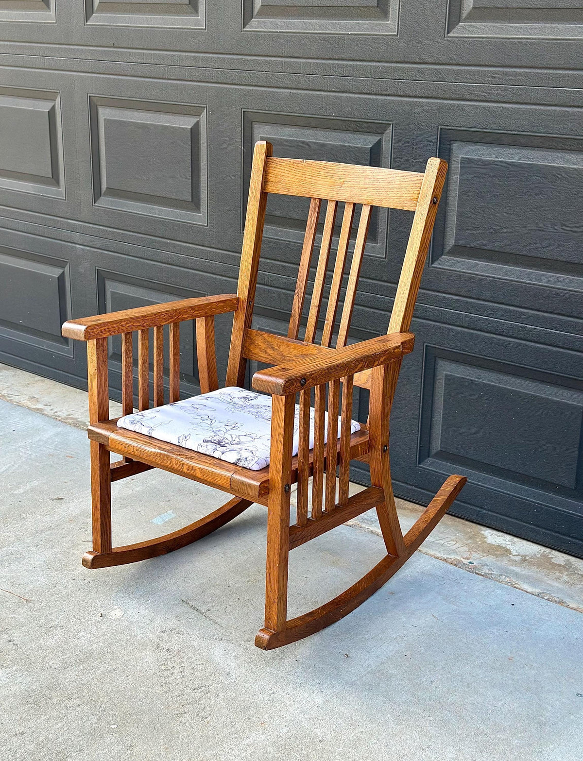 Antique Early 20th C Oak Slat Back Arts & Crafts Upholstered Rocking Chair 24.5" Wide