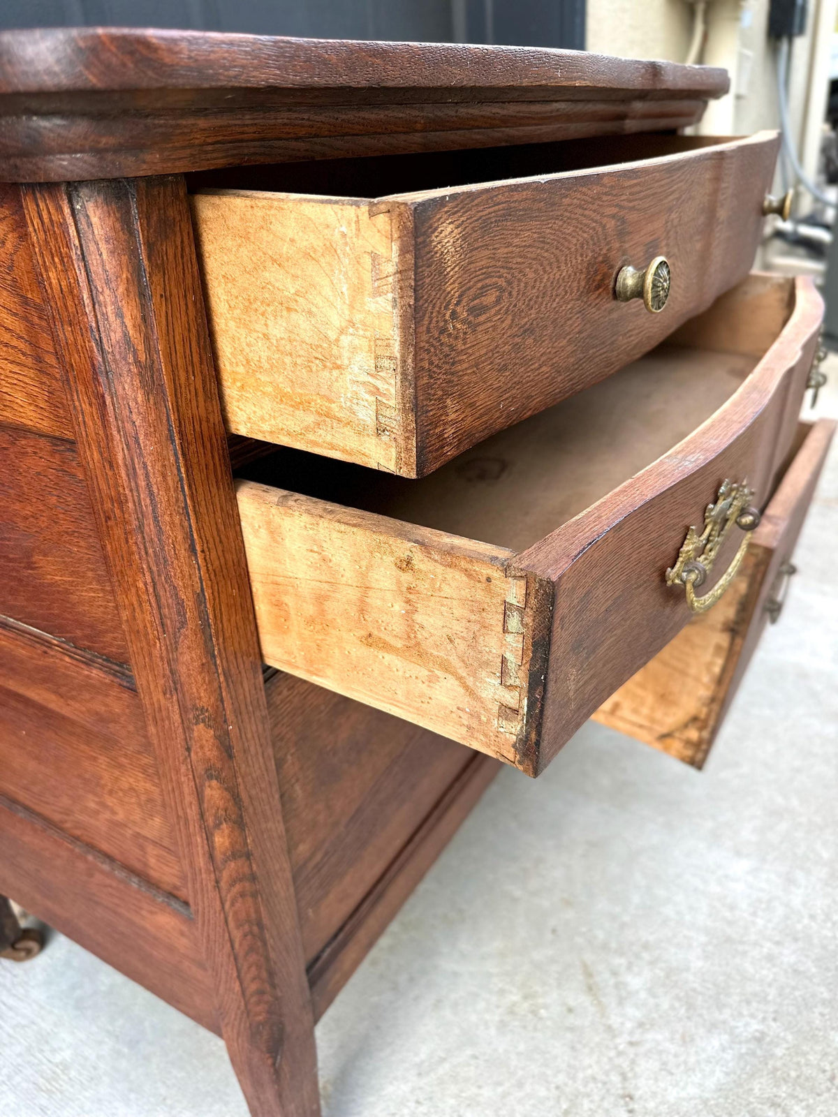 Antique Early 20th C Tiger Oak Chest of Drawers & Cabinet on Casters 32" Wide