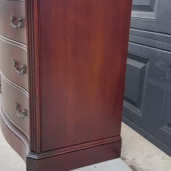 Vintage Mid 1900’s Traditional Mahogany Wood Bachelor Chest