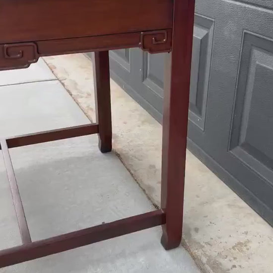 Vintage Mid 1900's Traditional Chinese Chippendale Single Drawer Mahogany Wood End Table